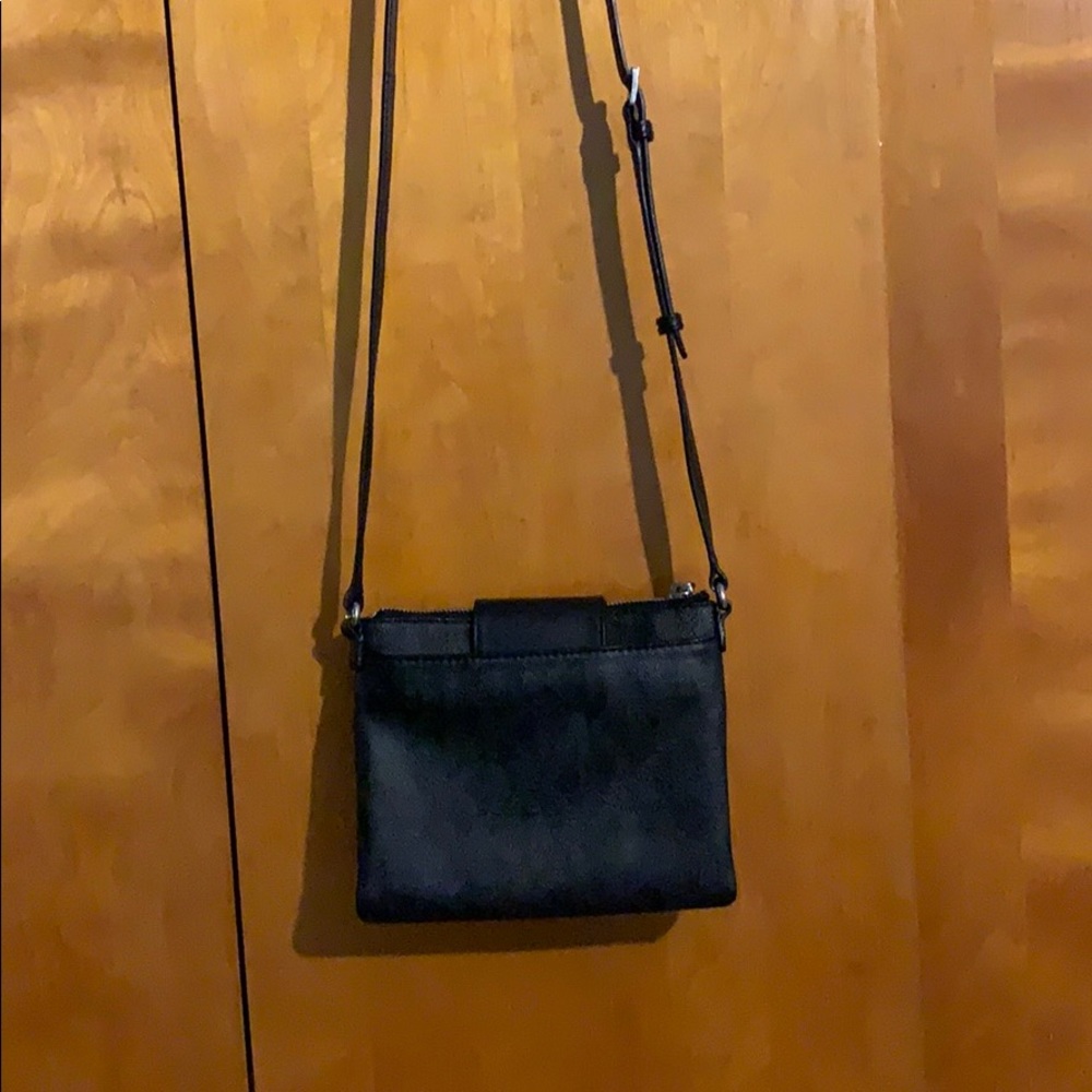 Micheal Kors Crossbody - Picture 2 of 2